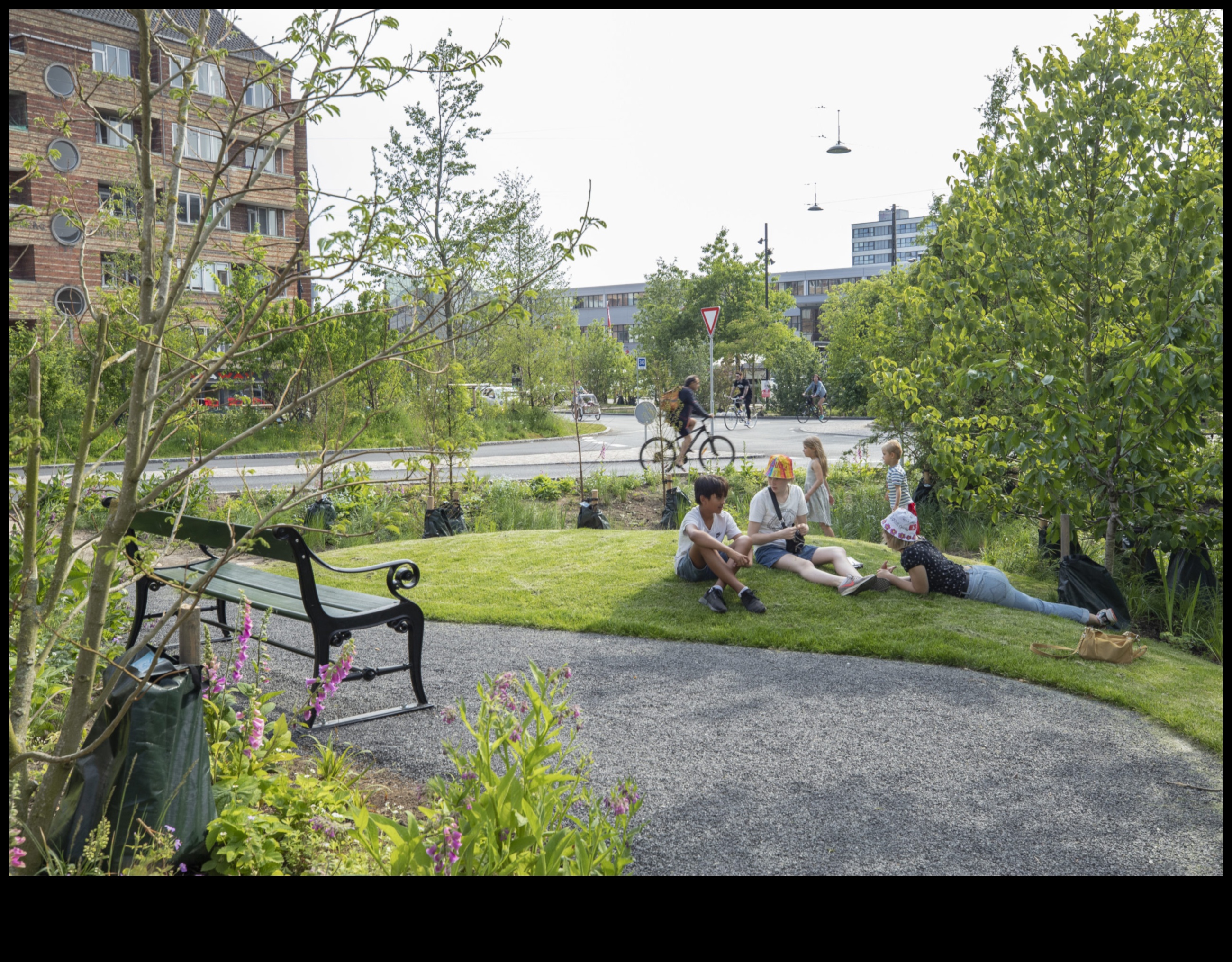 City Park Planks: Metropol Yeşil Alanlarında Açık Hava Egzersizleri